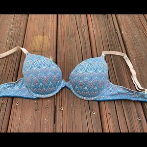Victoria’s Secret push-up bra Aztec design size 34B